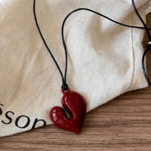 collier a pendentif coeur cerise lova