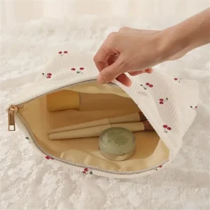 Trousse de maquillage en velours cerise ERIKA