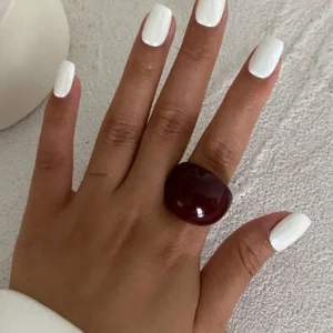 Bague vintage en résine red cherry MAUD